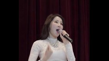 Gadis Korea Yang Menggoda Dan Memikat