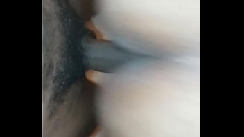 K9 Si Monster Melaju Panjang Di Dalam Liang Itu