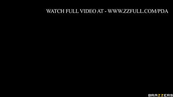 Tukang Reparasi Dan Ayah Tiri Yang Bergairah, Payton Preslee Menggoda Di Brazzers – Tonton Lengkap Di Zzfull.com