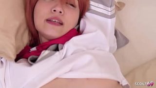 Gadis Cosplay Rambut Merah Mungil Digilir Mentah-mentah, Dihujani Sperma Panas Di Jepang
