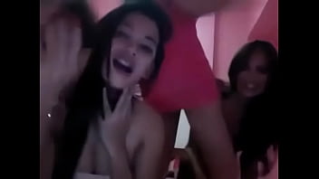 Gadis-gadis Indonesia Yang Hot Dan Menggoda