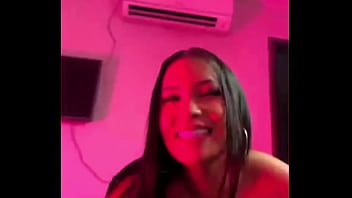 Viral! Cuzinho Apertado Da Blogueira Asiática Levando Rola Preta Sem Capa Ao Som De Orochi E Kevin O Chris
