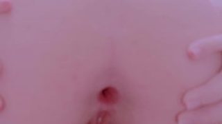 Kakak Tiri Merebut Handuk Adik Tiri Dan Menggila Di Pantatnya Dengan Kasar
