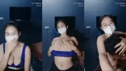 Cewek Seksi Pamer Payudara Montok Untuk Cowok Ganteng