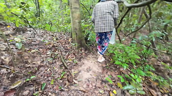 Warga Desa Thailand Bercinta Liar Di Hutan Publik Rekaman 4k Panas