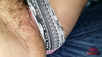 Desi Gadki Ka Pehla Shaitani Khel, Jab Usne Apne Lund Ko Dekhkar Porn Dikhaya Aur Zabardasti Hindi Mein Cheekhne Lagi