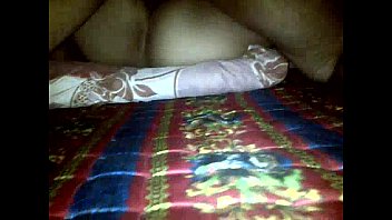 Mami Indonesia Dengan Lubang Besar Dan Anal Yang Menggoda