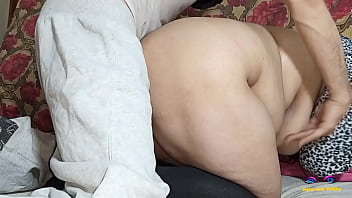 Pencuri Menerobos Ke Dalam Dan Menggoda Ibu Rumah Tangga India Yang Bergairah