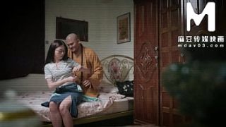 Master Shaolin Tiongkok Gunakan Alat Vital Untuk Bantu Wanita Sembahyang
