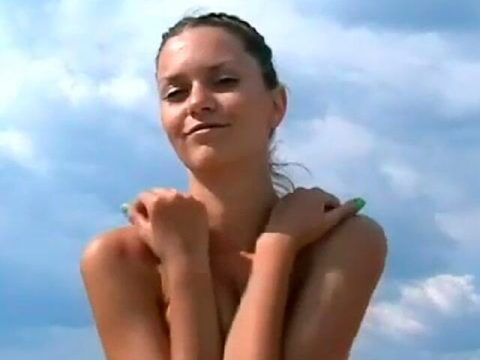 Ninel Di Spring Break: Dasar Jalang Pengen Ditunggangin