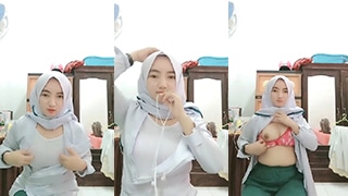 Perawat Nakal Menggoda Di Live Show Panas