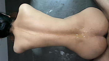 Aku Menggagahi Pacar Temanku Di Kamar Mandi, Lalu Mengencinginya – Kisah Lengkap Film Hd