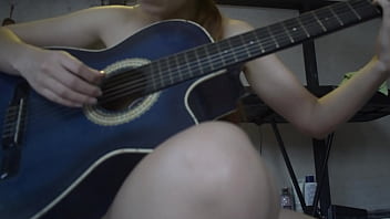 Gadis Musik Bayar Dengan Seks Demi Masuk Band, Dia Sangat Tergila-gila Pada Kontol Hingga Menelan Semua Dan Masih Minta Tambah