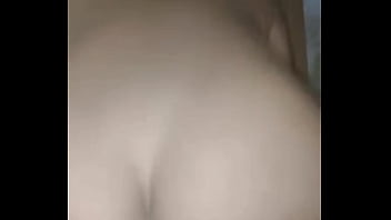 Goyangan Panas Dimulai Dari Minta Kerokan Sensual Pada Tetangga Yang Menggairahkan