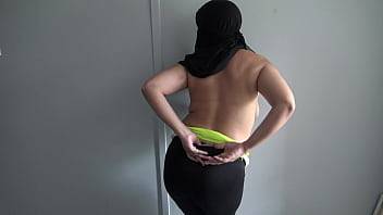 Istri Arab Dikuntit Dan Dipenuhi Sperma Oleh Kontol Putih Besar