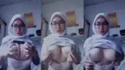 Nurul Maisarah, Gadis Berjilbab Putih Dengan Payudara Montok