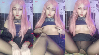 Riie Nana Menggoda Dengan Cosplay Sakura Yang Menggairahkan