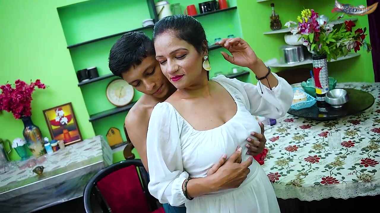Tante Seksi Goddesmahi Menggoda Di Rumah Sendirian 2024 Versi Hindi Tanpa Sensor