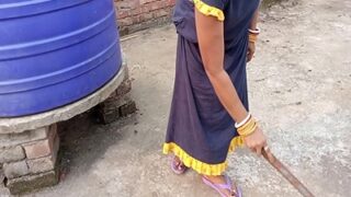 Video Panas Desi Bhabhi Yang Menggoda Dengan Adik Ipar Muda Yang Penuh Gairah