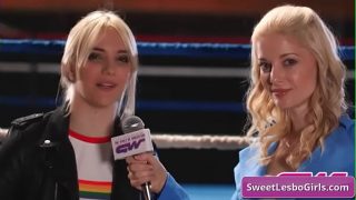 Ariel X Dan Sinn Sage, Dua Lesbian Liar Bergulat Penuh Gairah Di Atas Ring, Menikmati Setiap Sentuhan Panas.
