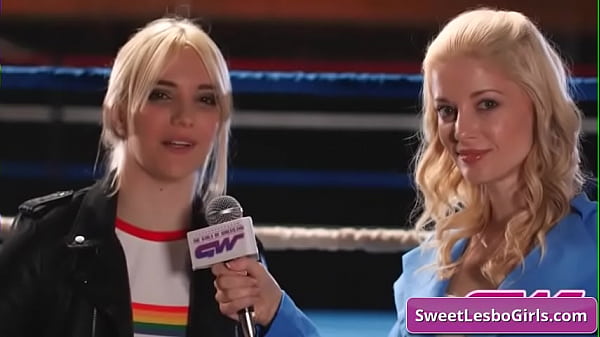Ariel X Dan Sinn Sage, Dua Lesbian Liar Bergulat Penuh Gairah Di Atas Ring, Menikmati Setiap Sentuhan Panas.
