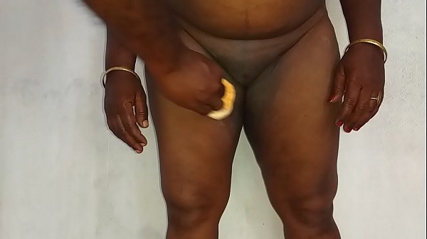 Wanita Tamil Telugu Kannada Malayalam Hindi Yang Bergairah, Berselingkuh Dengan Teman Vanitha, Mengenakan Saree Biru Menampilkan Payudara Besar Dan Vagina Tercukur, Meremas Payudara Keras-keras, Menekan Puting, Menggesek Vagina Dan Masturbasi