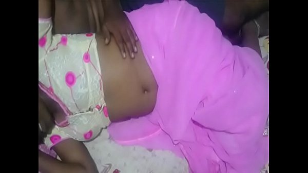 Bibi Montok Sange Pakai Saree Pink Hot, Pusar Menggoda Pengen Dicium