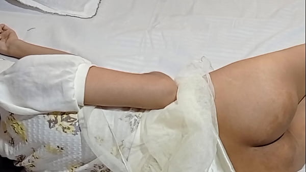 Kakak Tiri India Dan Adik Perempuan Berperan Dalam Adegan Bercinta Penuh Gairah Dengan Audio Hindi Yang Jelas, Video Seksi Desi Oleh Desislimgirl