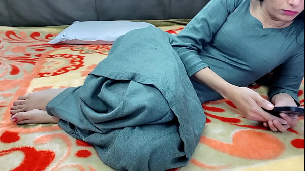Gadis Punjabis Menggoda Teman Suami, Pussy Desi Ketat Dan Basah Dihajar Hardcore Dengan Audio Punjabi Menggoda