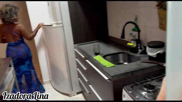 Keponakanku Yang Nakal Menghamili Vaginaku Di Dapur Saat Rumah Sepi, Dia Membanjiriku Dengan Sperma Panas