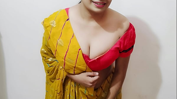 भाभी ने देवर का हाथ में लंड पकड़ा और फिर उसके बड़े लंड से खुद को चोदवाया