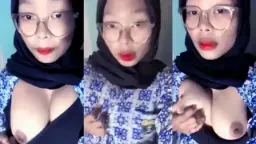 Gadis Sma Berhijab Menggairahkan Meremas Payudaranya Sendiri