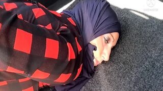 Istri Pakistan Digerogoti Oleh Kekasih Mesumnya Di Tempat Terbuka
