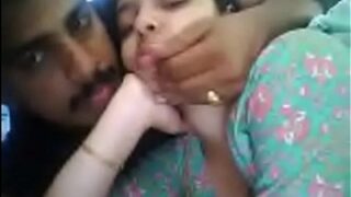 Pasangan Muda Bercinta Panas Di Video Seks India