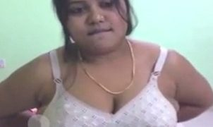 Tampilan Panas Cewek India Bugil Di Kamera
