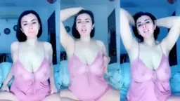 Tante Viona Montok, Payudara Besar Menggoda Tampil Menggairahkan