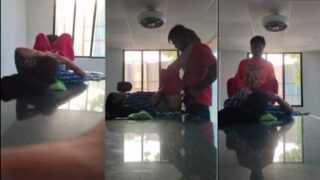 Video Panas Pria Menggenjot Rekan Kerjanya Di Atas Meja