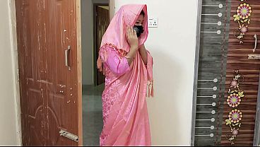 Desi Bhabhi Digebuki Ganas Sama Dever, Suara Benggolanya Nyaring Banget