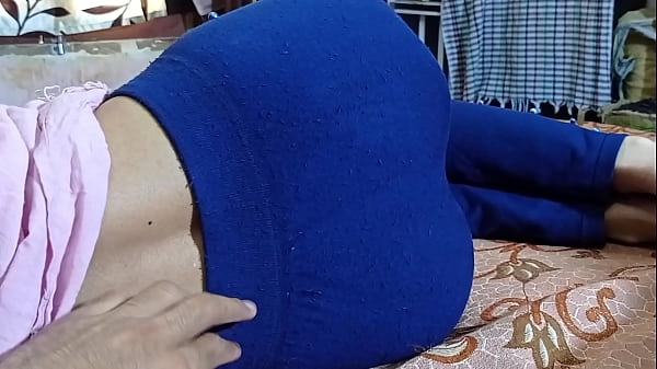 Adik Tiri India Yang Imut Digituin Abang Tiri, Adegan Mesra Penuh Sensasi Dengan Audio Hindi Jernih, Video Panas Khas Desi