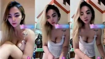 Cici Bai Pamer Belahan Dada Mulus Yang Menggoda
