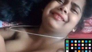 Gadis Desi Genit Pamer Memek Basahnya