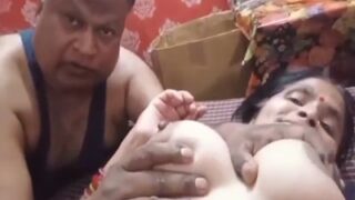 Tante Tua Ngentot Sama Tetangganya Di Video Bokep Tante
