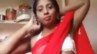 Video Panas Bibi Tamil – Adegan Telanjang Bulat Dengan Sari