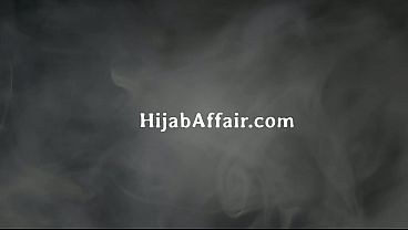 Ibu Tiri Arab Mengira Kontolku Adalah Lampu, Sampai Ujungnya Basah Menggigit