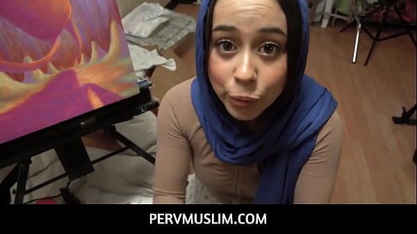 Dania Vegax, Arab Tiri Yang Hot Dan Polos, Membuat Kakak Tirinya Merana Dengan Napsu Membara