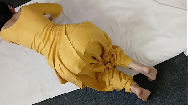 Meri Chachi Ki Moti Gol Gand, Nungging Sambil Digoyang, Video Sex Hot