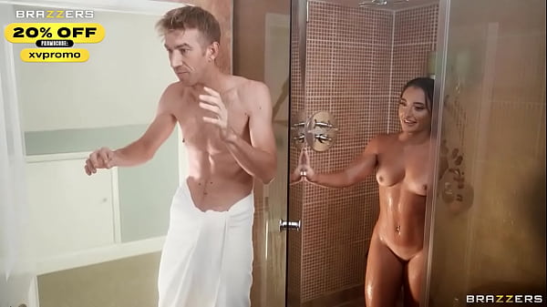 Kejutan Anal Sara Diamante / Brazzers / Masukkan Xvpromo Di Situs Resmi Untuk Diskon