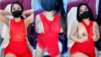Aoraa Live Tanpa Celana Dalam, Becek Banget