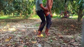 Cerita Panas Dua Pria India Bercinta Di Kebun Mangga, Penuh Nafsu Dan Kenikmatan.