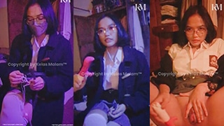 Kelas Malam Cosplay Sma, Murid-murid Pada Bawa Dildo, Becek Semua.